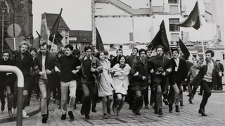 Amerikafeindlicher Protest 1968 am Rathaus.