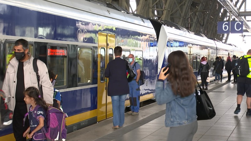 Ein Zug der Nordwestbahn im Bremer Hauptbahnhof.