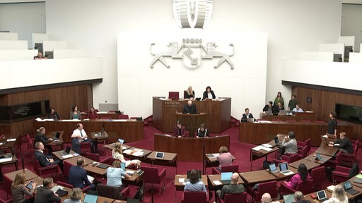 In der Bremischen Bürgerschaft läuft eine Debatte über die Zukunft des Klinikums links der Weser.