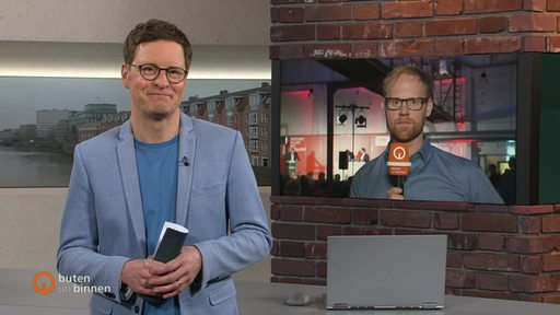 Moderator Felix Krömer im buten un binnen Studio, per Schalte zugeschaltet der Reporter Jan Meier Wendte. 