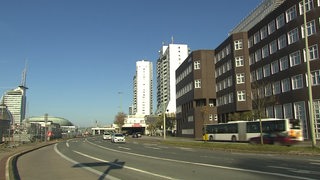 Die Columbusstraße in Bremerhaven an einem sonnigen Tag.