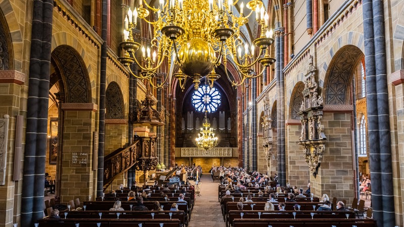 Ein Gottesdienst im Bremer Sankt Petri Dom.