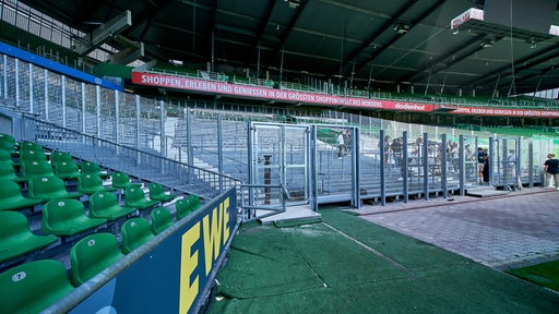 Blick auf den neuen Gästeblock im Bremer Weser-Stadion.