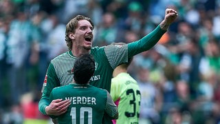 Werder-Spieler Nick Woltemade bejubelt seinen ersten Bundesliga-Treffer im Spiel gegen Mönchengladbach.