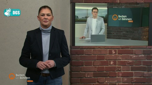 Gebärdendolmetscherin Gunda Helmes im Studio von buten un binnen