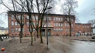 Die Grundschule Stader Straße von außen.