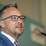 Heiko Strohmann, der Landesvorsitzender der Bremer CDU, spricht zu Beginn des Landesparteitages der CDU Bremen. 