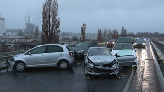 Unfallautos auf A1-Zubringer