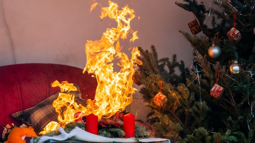 Zimmereinrichtung im Vollbrand.