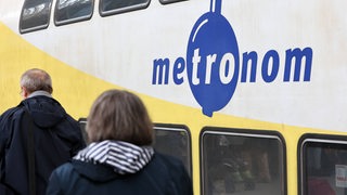 Metronom im Hauptbahnhof in Hamburg