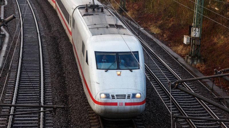 Intercity Express Zug der Deutschen Bahn  (Archivbild)