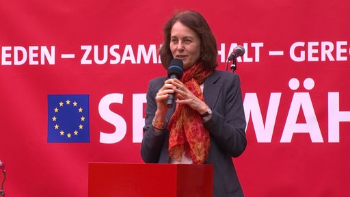 Die SPD Politikerin Katarina Barley während einer Rede bei einer Wahlkampfveranstaltung.