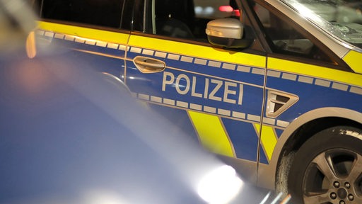 Ein Polizeiwagen im Einsatz.