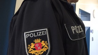 Ein Polizist der Polizei Bremen