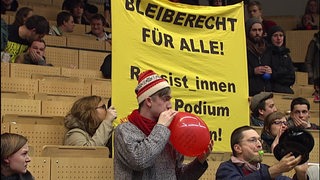 Protest im Hörsaal gegen den Asyl-Kompromiss von 1992 und Günther Beckstein