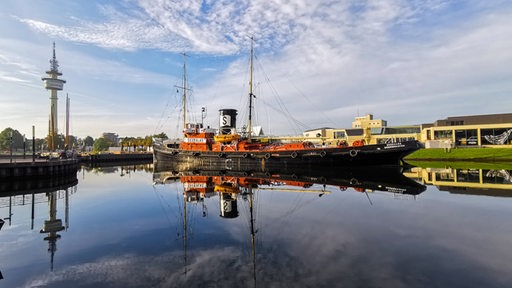 Der ehemaliger Bergungsschlepper "Seefalke" im Deutschen Schiffahrtsmuseum in Bremerhaven