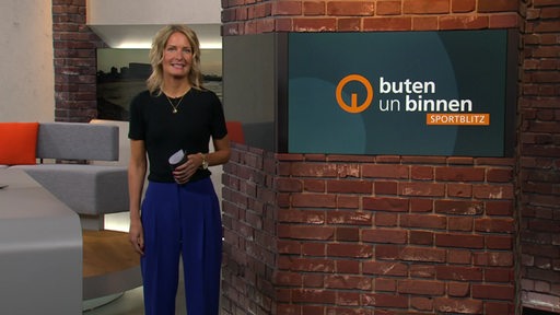 Sportblitz Moderatorin Janna Betten im Studio von buten un binnen