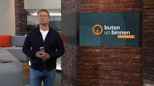 Moderator Stephan Schiffner im Sportblitzstudio.