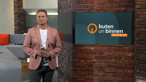 Moderator Stephan Schiffner im Sportblitz Studio