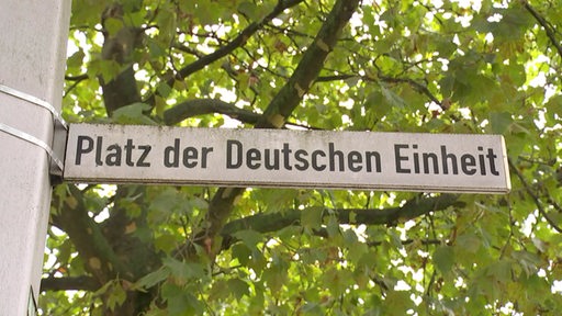 Platz der Deutschen Freiheit Straßenschild