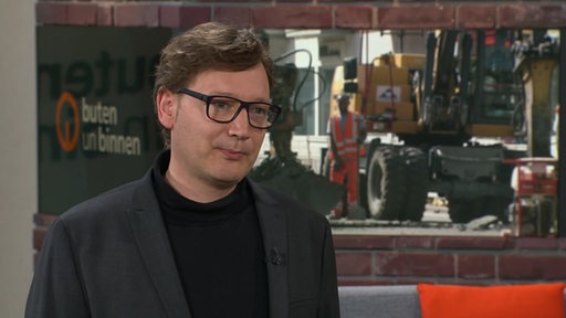 Peer Rosenthal, Geschäftsführer der Arbeitnehmerkammer, ist zu Gast im Studio von buten un binnen.