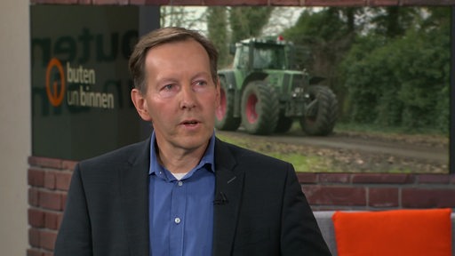 Gast Hilmer Garbade im Studio von buten un binnen