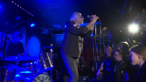 Die Band UK Subs bei einem Konzert in der Lila Eule in Bremen.