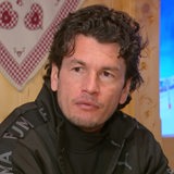 Nelson Haedo Valdez schaut bei einem Interview in die Kamera. 